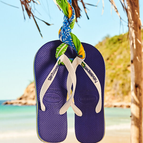 Havaianas Brasil Logo Flip Flops-Assorted Colours